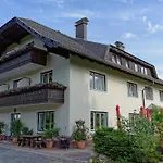 Moertbauerhof Und Haus Fruehauf Farm stay *