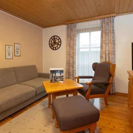 Guest house Moertbauerhof & Haus Fruehauf 3*