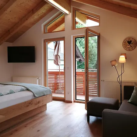 Moertbauerhof Und Haus Fruehauf Фермерский дом