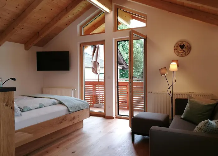 Moertbauerhof Und Haus Fruehauf Фермерский дом